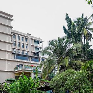 The Avenue Grand